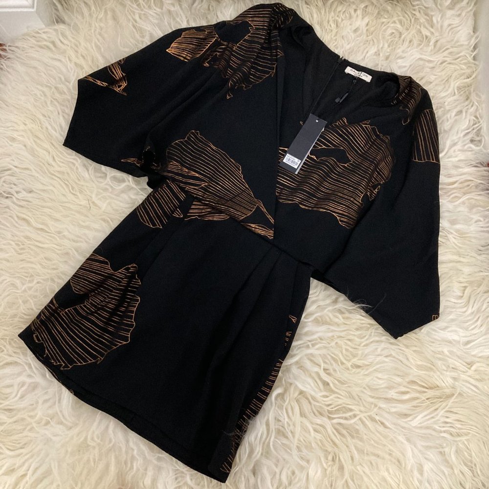 HALSTON HERITAGE Kimono-sleeve Faux-wrap Printed Dress In Black Antique - Picture 6 of 15